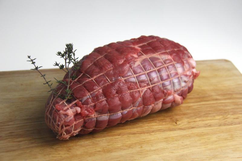 rôti de veau 900 g (FERME DES BEGUETS)