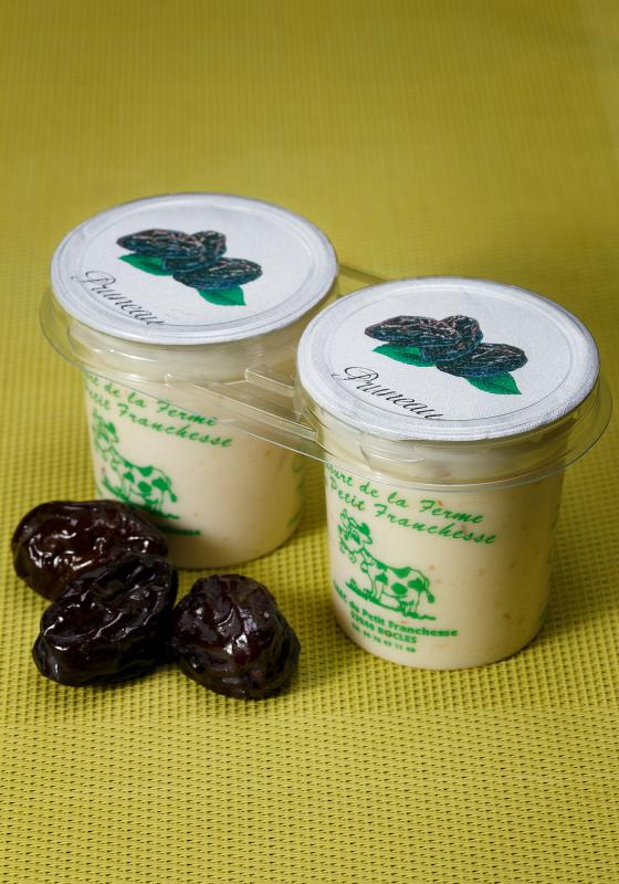 2 yaourts aux pruneaux - Yaourt aux fruits 