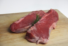 côtes de veau x 2 minimum 400g DLC 18/08 (Ferme des beguets)