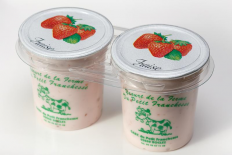 4 yaourts à la fraise (La ferme du petit Franchesse)